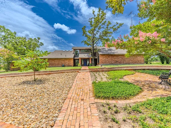 500 Rs County Rd #2210, Emory, TX 75440