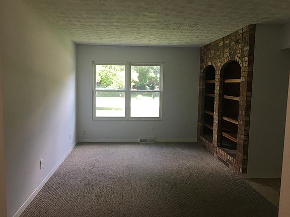 5th image of 7416 Hearthstone Way