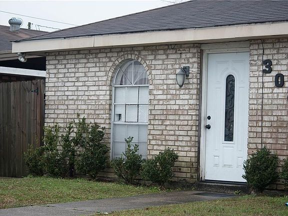 4th image of 308-10 E Magnolia Dr