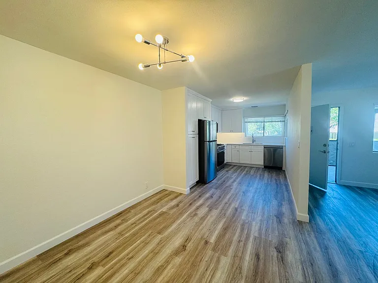 2591 La Paloma Cir — Photo 4