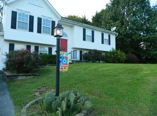 457 Links View Dr, Hagerstown, MD 21740