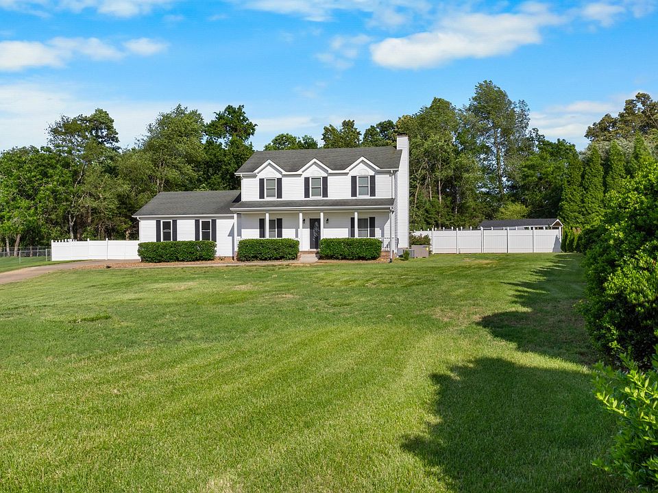 1st image of 2746 Field Ct