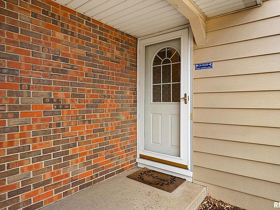 5th image of 5824 N Imperial Dr