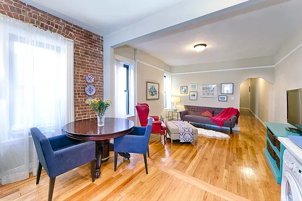 Sold by Town Residential | media 24