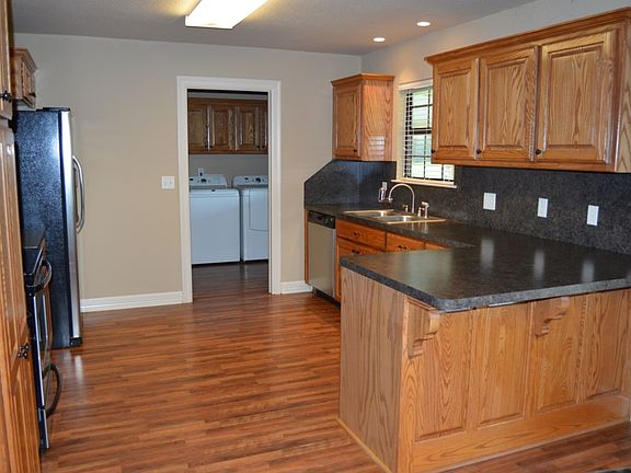 4th image of 6859 Whitehurst Dr