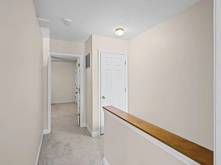 5918 King Charles Ct — Photo 22