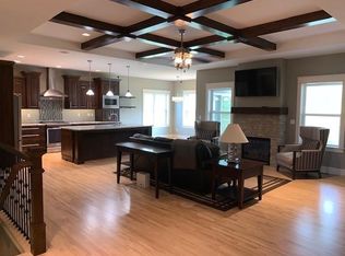 169 Cemar Ct, Marion, IA 52302