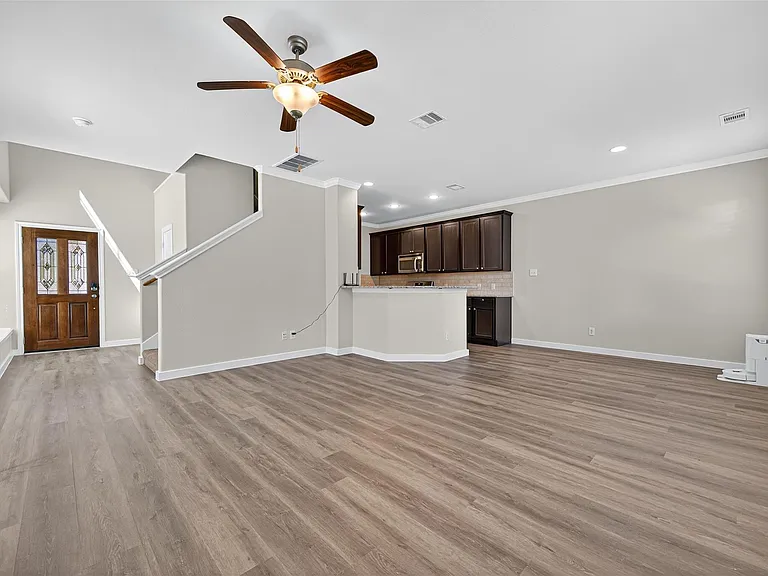 6438 Haywards Crossing South Cir — Photo 11