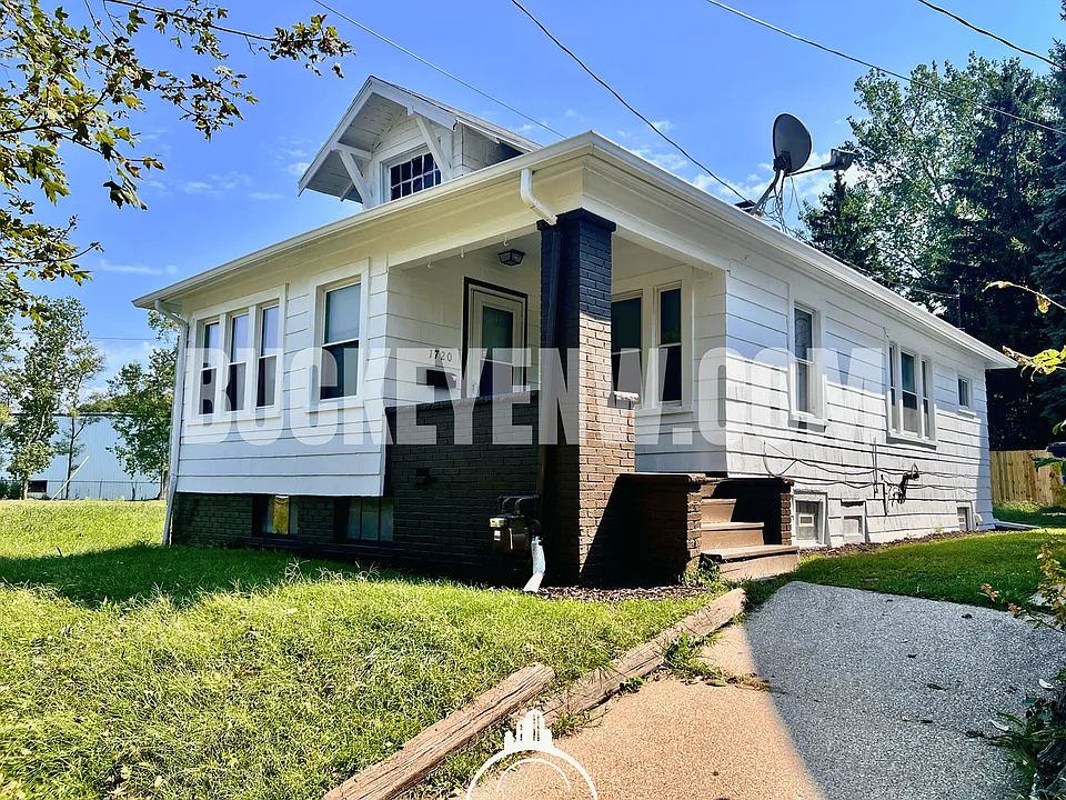 1720 Kelsey Ave