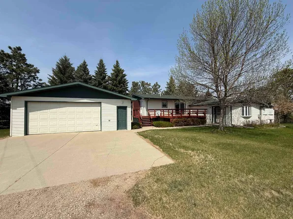 8600 County Road 12, Burlington, ND 58722