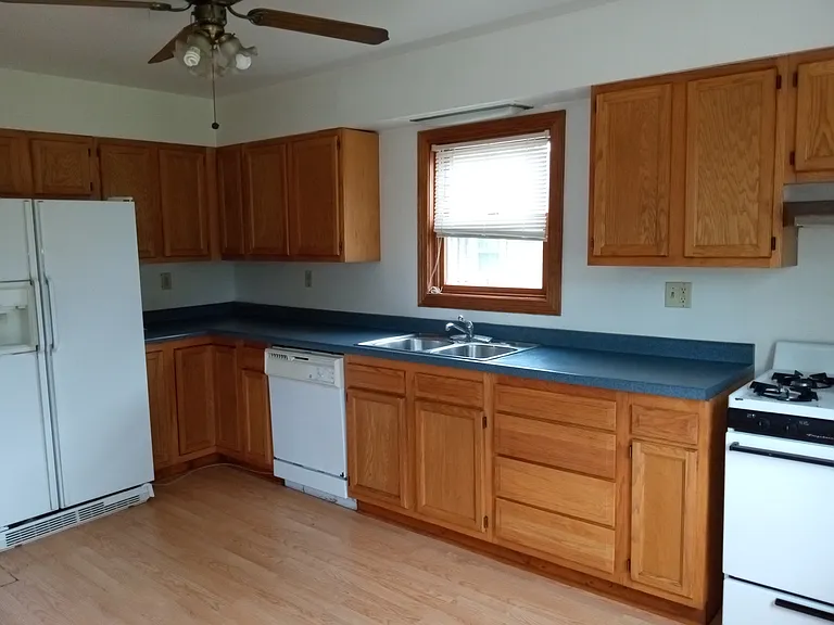 169 Harrington Ave — Photo 3