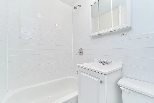 Rented by Living New York | media 14