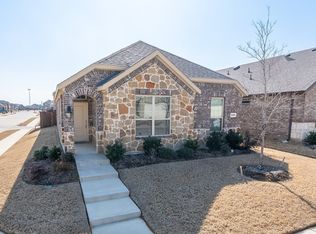 2300 Rosaline Dr, Aubrey, TX 76227