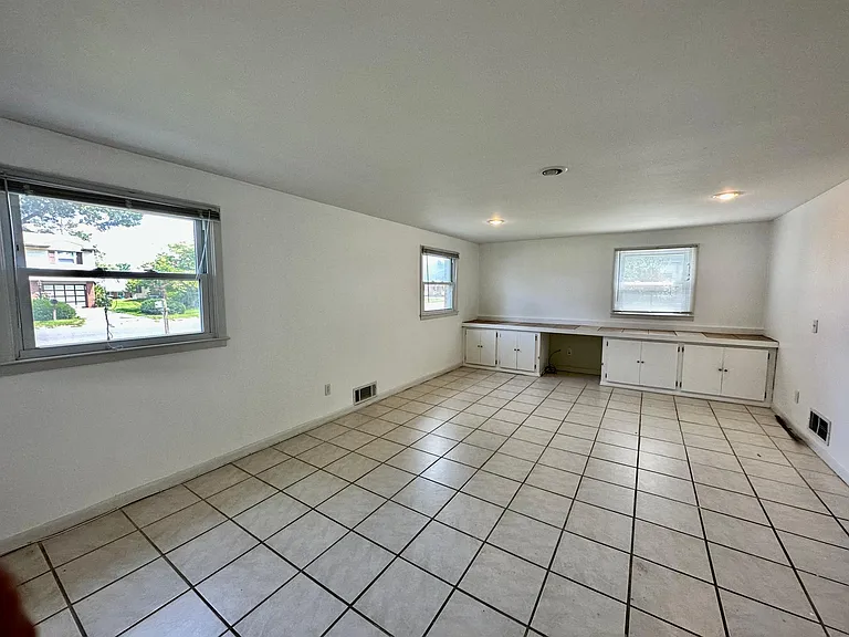 1942 Crooked Oak Dr — Photo 31