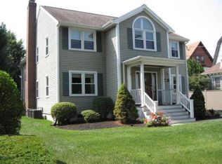 438 Main St, Waltham, MA 02452