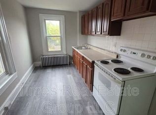 265 N Hanover St FLOOR 2, Pottstown, PA 19464