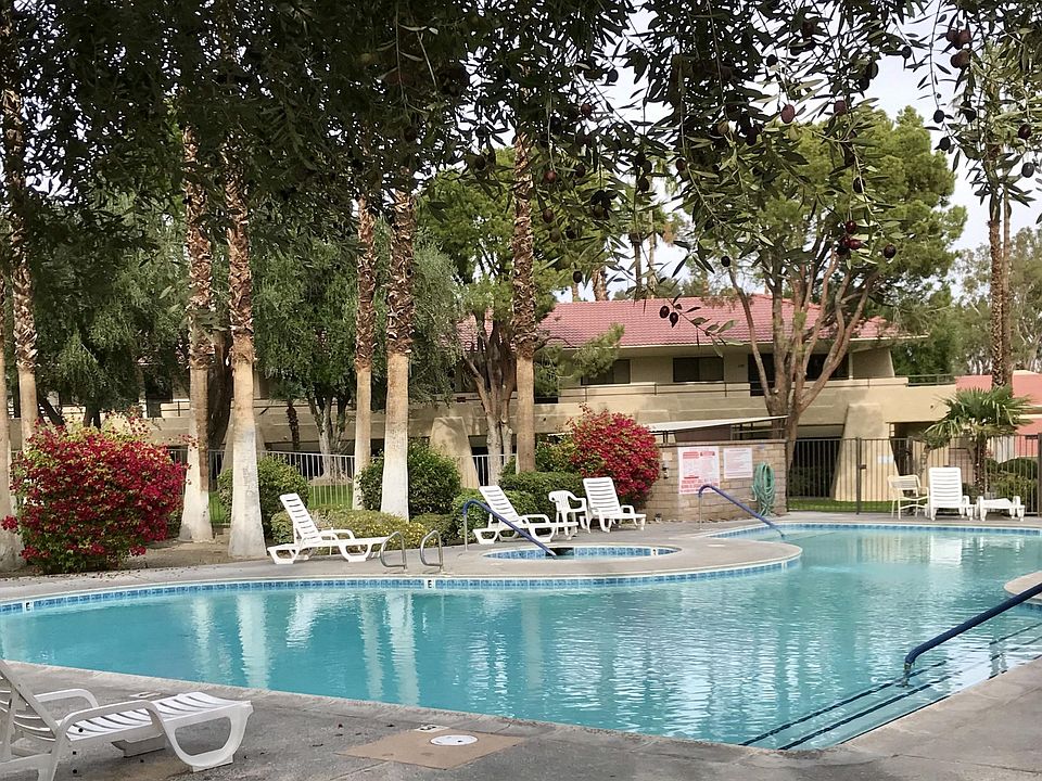 Pool. IMG_4394