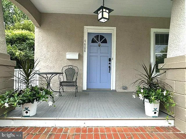 4608 W Virginia Ave — Photo 4