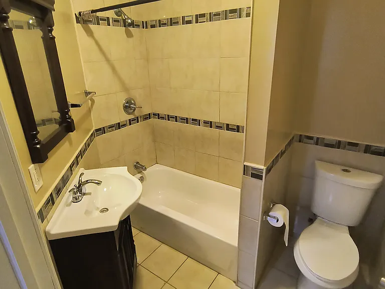 2242 N Lambert St #1 — Photo 9