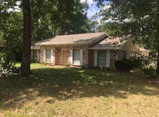 1508 S 3rd St, Conroe, TX 77301