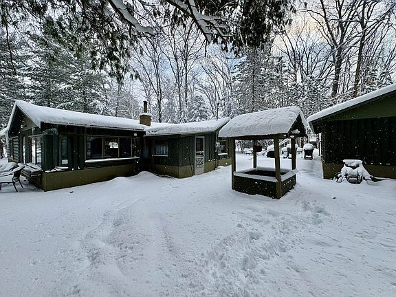 3rd image of 7139 W Five Mile Rd