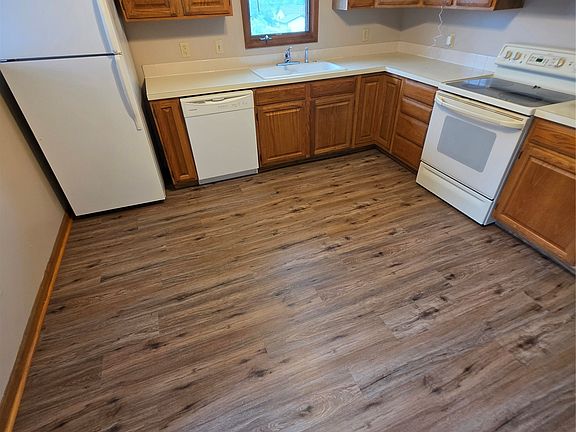 3rd image of 5501 S Union St