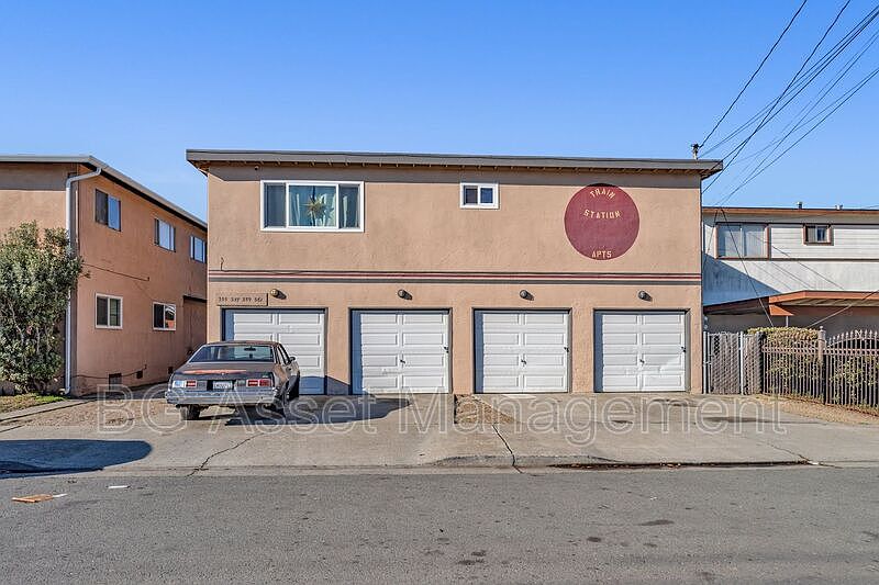 1st image of 359 S 29th St