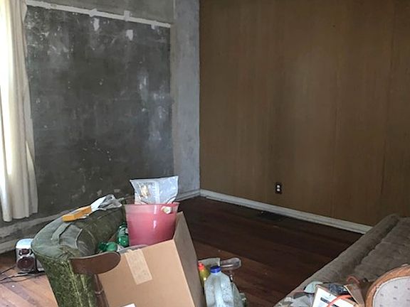 2nd image of 1217 Bonser Ave