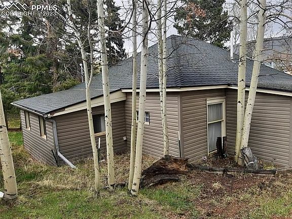 3rd image of 401 Spicer Ave