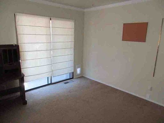 5th image of 382 Redwood Ave