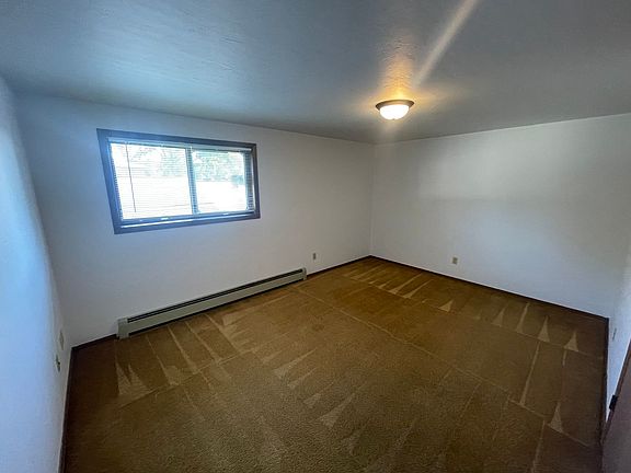 5th image of 139 Badger Ln #8
