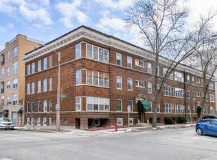 1714 E Kane Pl UNIT J, Milwaukee, WI