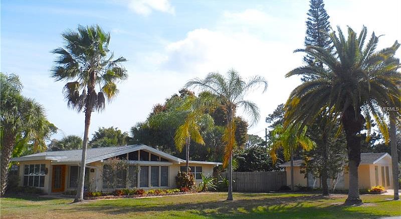 1st image of 1901 Parker Dr