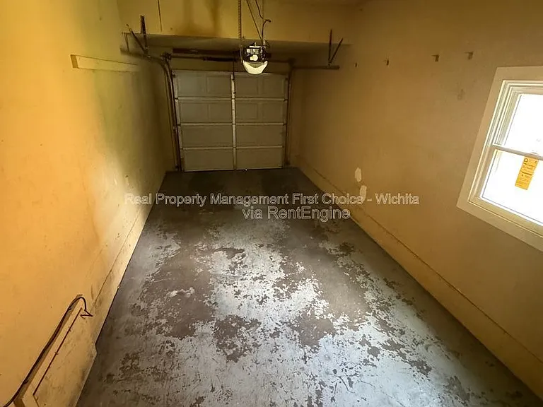 2136 S Euclid St — Photo 13