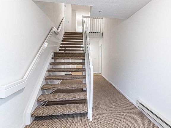 2nd image of 1538 Oakfield Dr