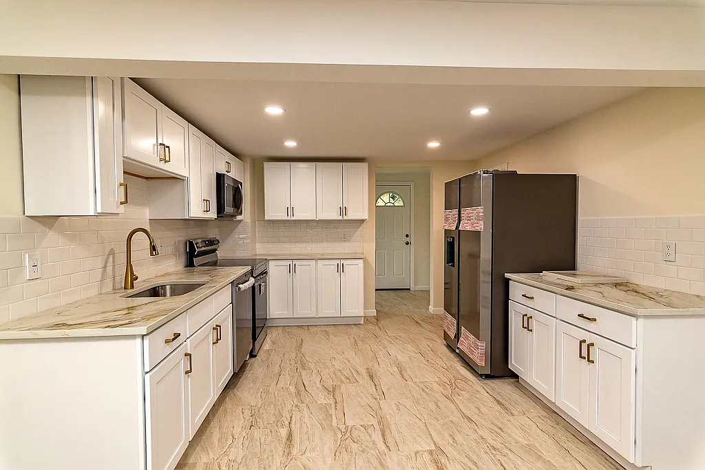 4 bed, 2664 sqft, $2,800 — Photo 4