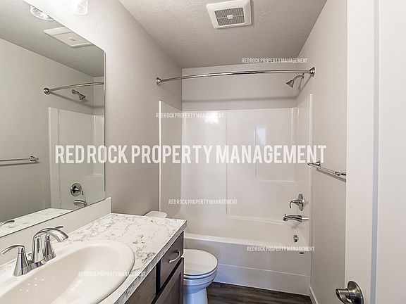 4th image of 227 S Woodlawn Ln