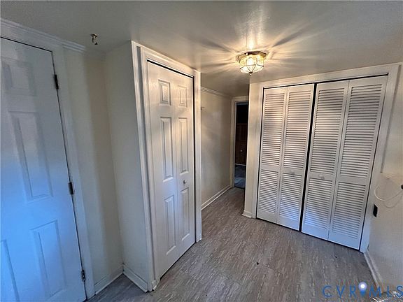 5th image of 5931 Restingway Ln