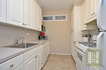 2nd image of 611 W 239th St APT 4C