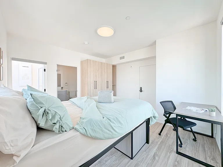 1743 Armacost Ave — Photo 34