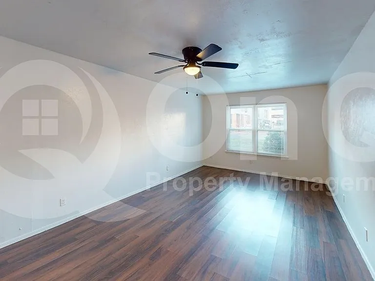 410 Bryan St #2 — Photo 4