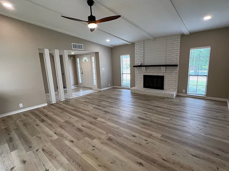 6700 Forestview Dr — Photo 4