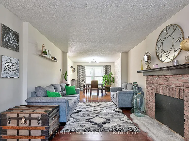 4224 Trapper Cres — Photo 4