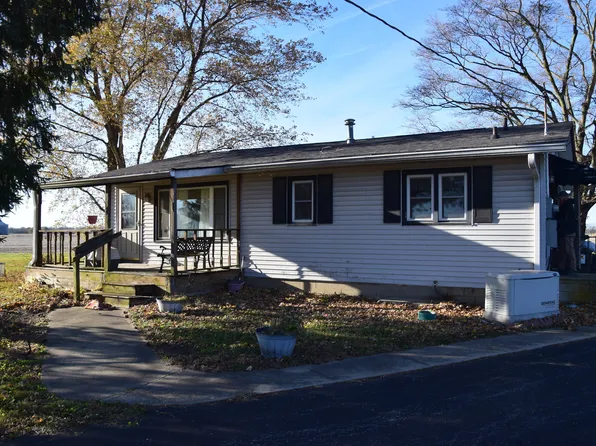 2488 E Old Rushville Rd, Shelbyville, IN 46176