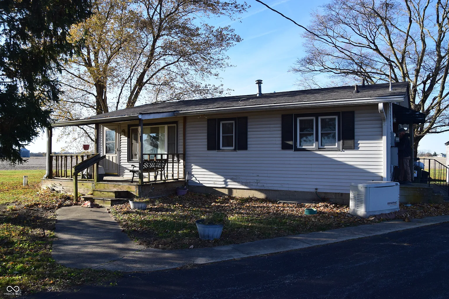 2488 E Old Rushville Rd photo 1