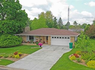 175 Pine St, Iola, WI 54945