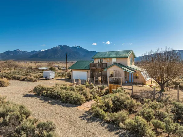 418 Sunrise Ln, Taos, NM 87529