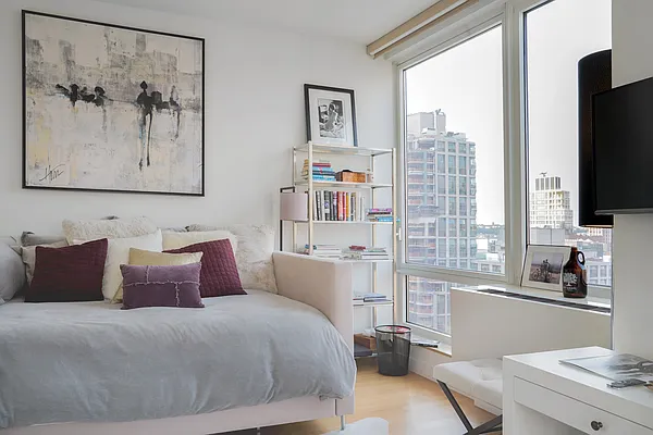 Rented by Compass | media 3