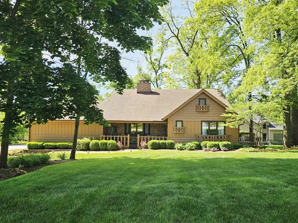 29W305 Helen Ave, West Chicago, IL 60185