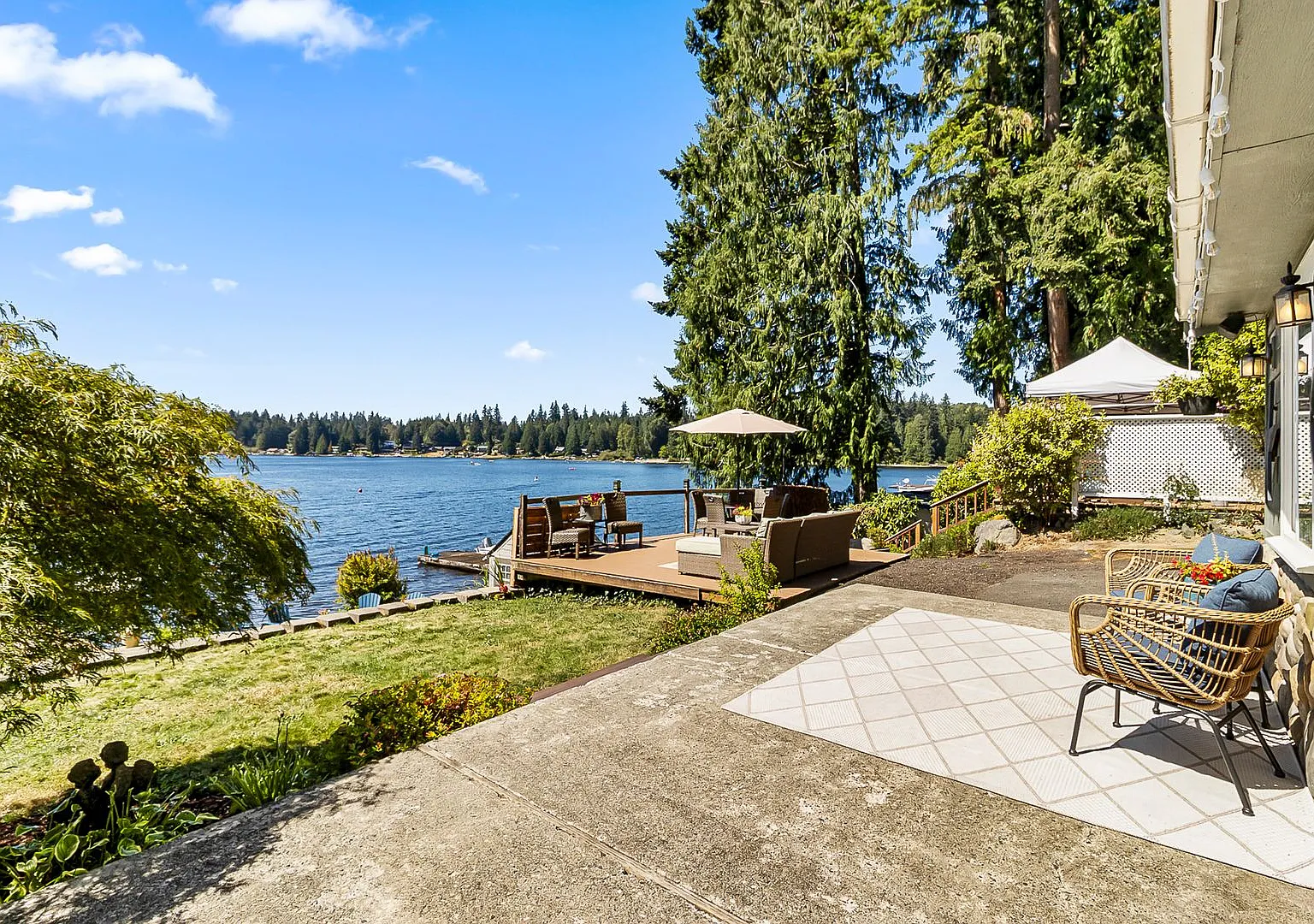 Live On Flowing Lake! Cozy Lakefront Cabin Available September 2026june 2027! — Photo 2